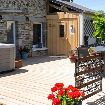 Au Mont Chez Nous Hébergement de vacances *